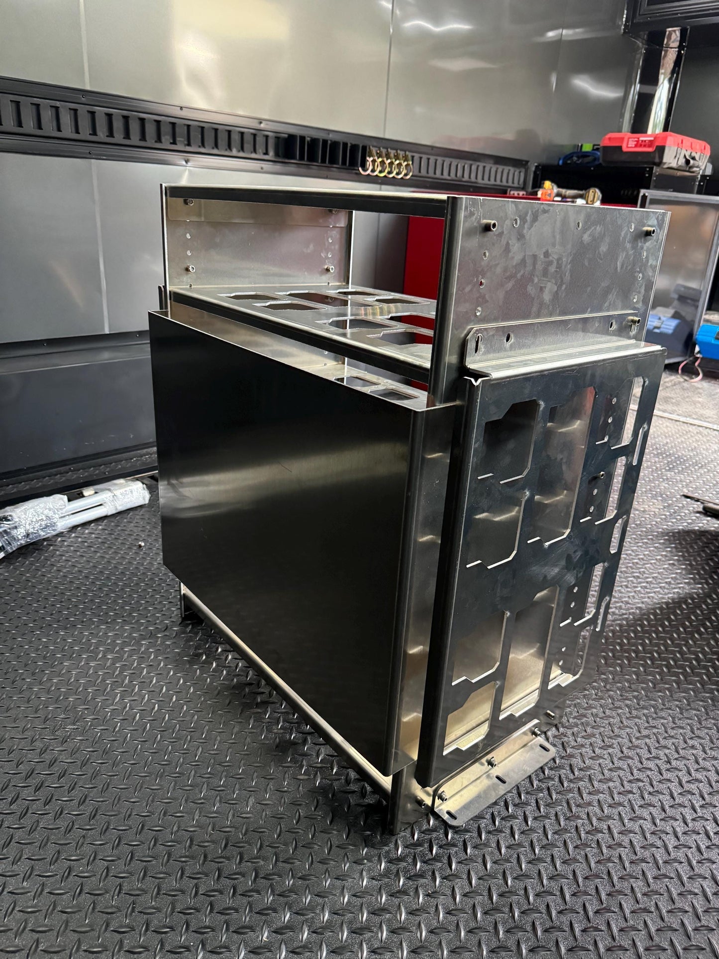 Milwaukee Pack out SIDE mount rack wall mount shelving mount