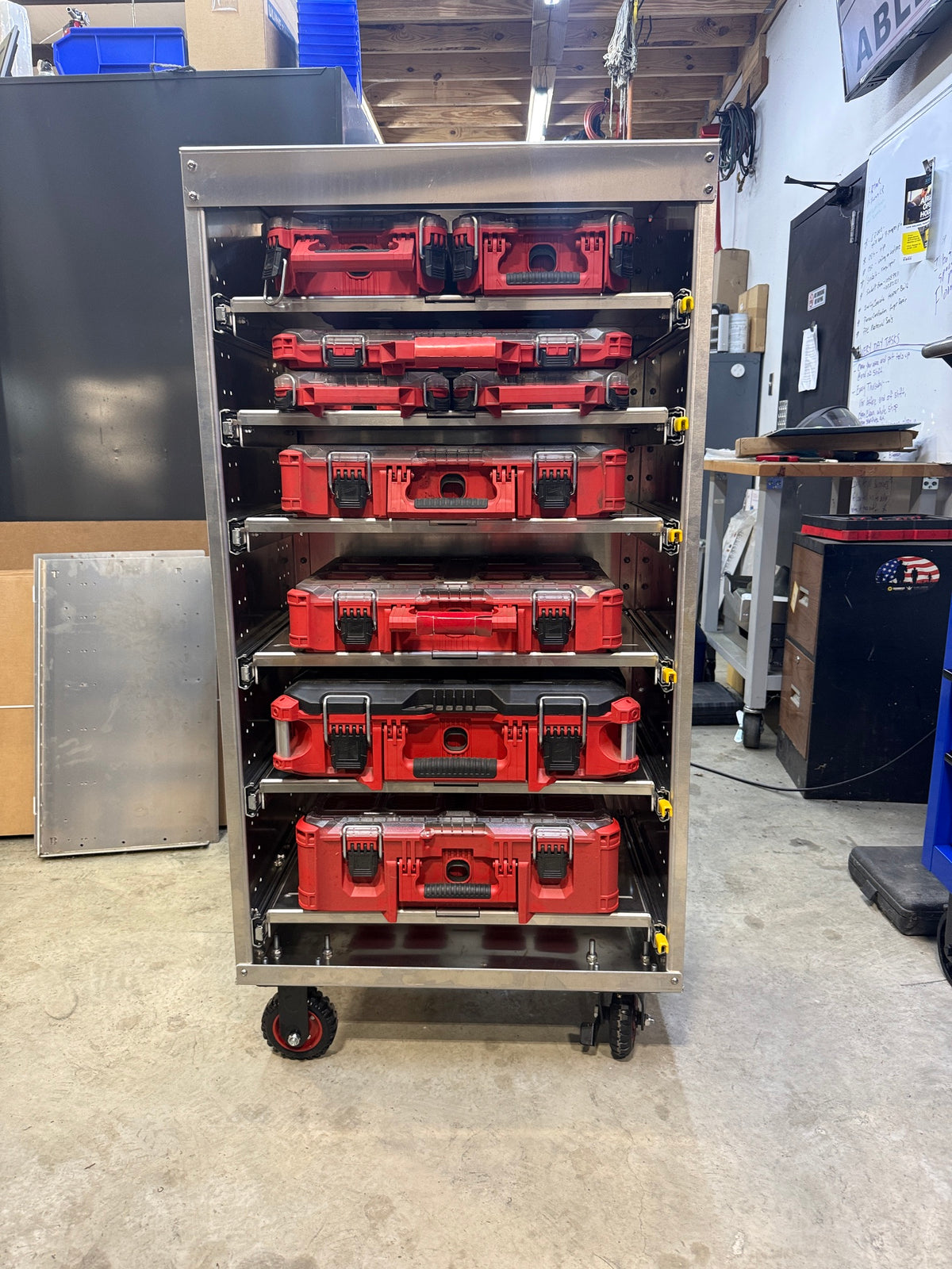 THE ROVER – Mobile Aluminum Tool Rack, Compatible with Milwaukee® PACKOUT™