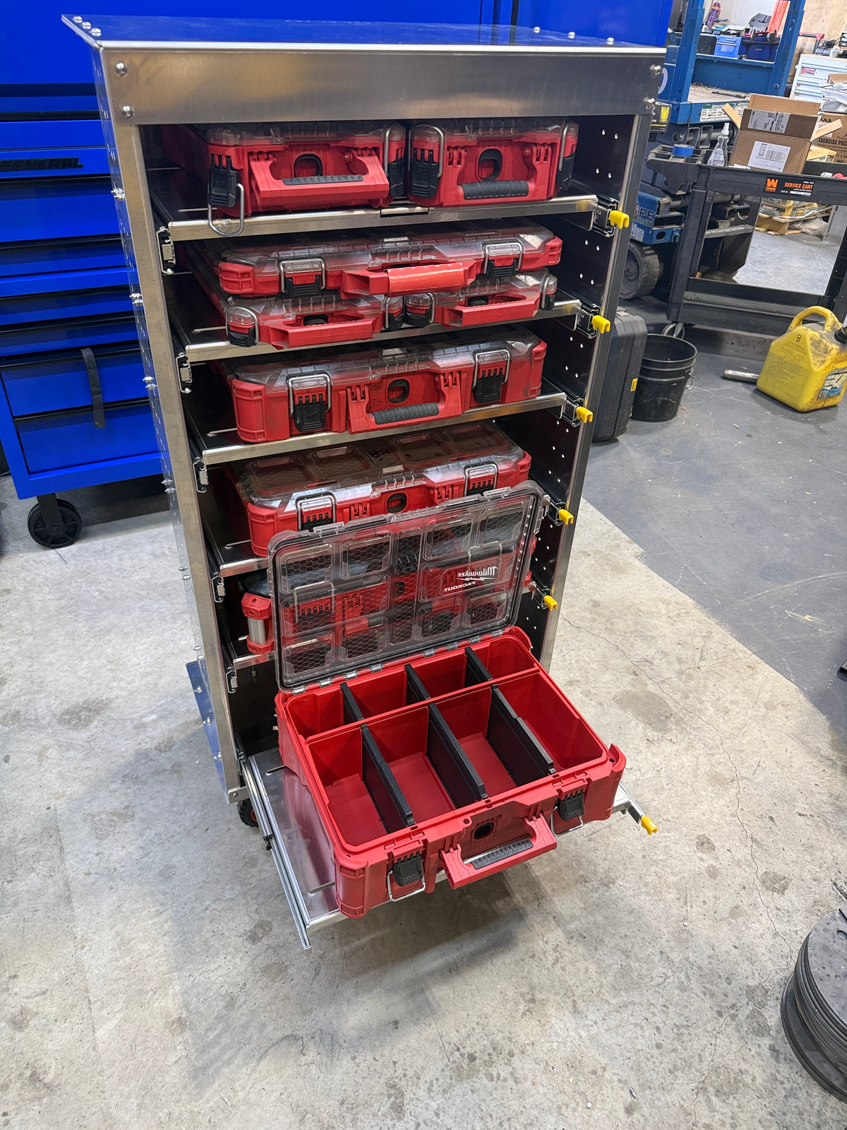 THE ROVER – Mobile Aluminum Tool Rack, Compatible with Milwaukee® PACKOUT™