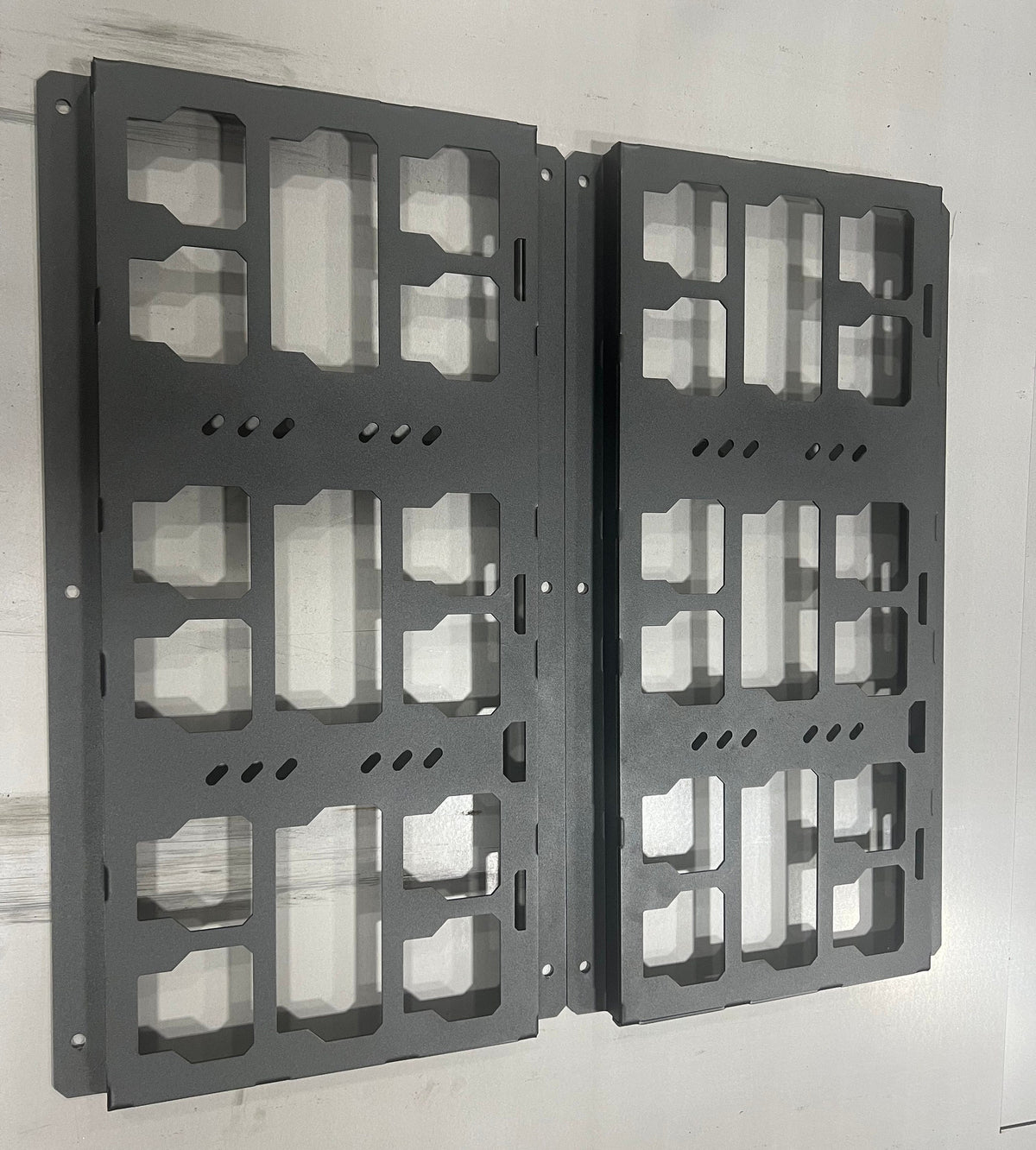 Milwaukee® PACKOUT™ Aluminum Mounting Plate – Full & Half Section