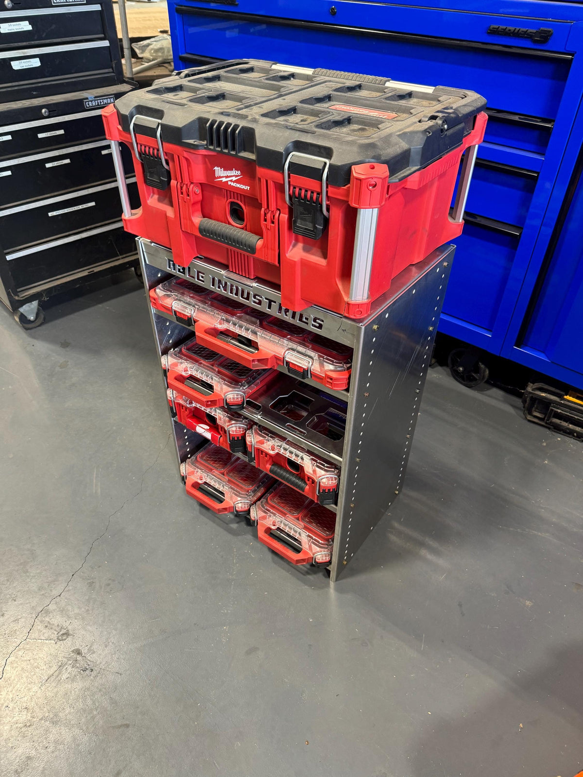 THE CORE – Narrow Aluminum Tool Rack, Compatible with Milwaukee® PACKOUT™ Organizers