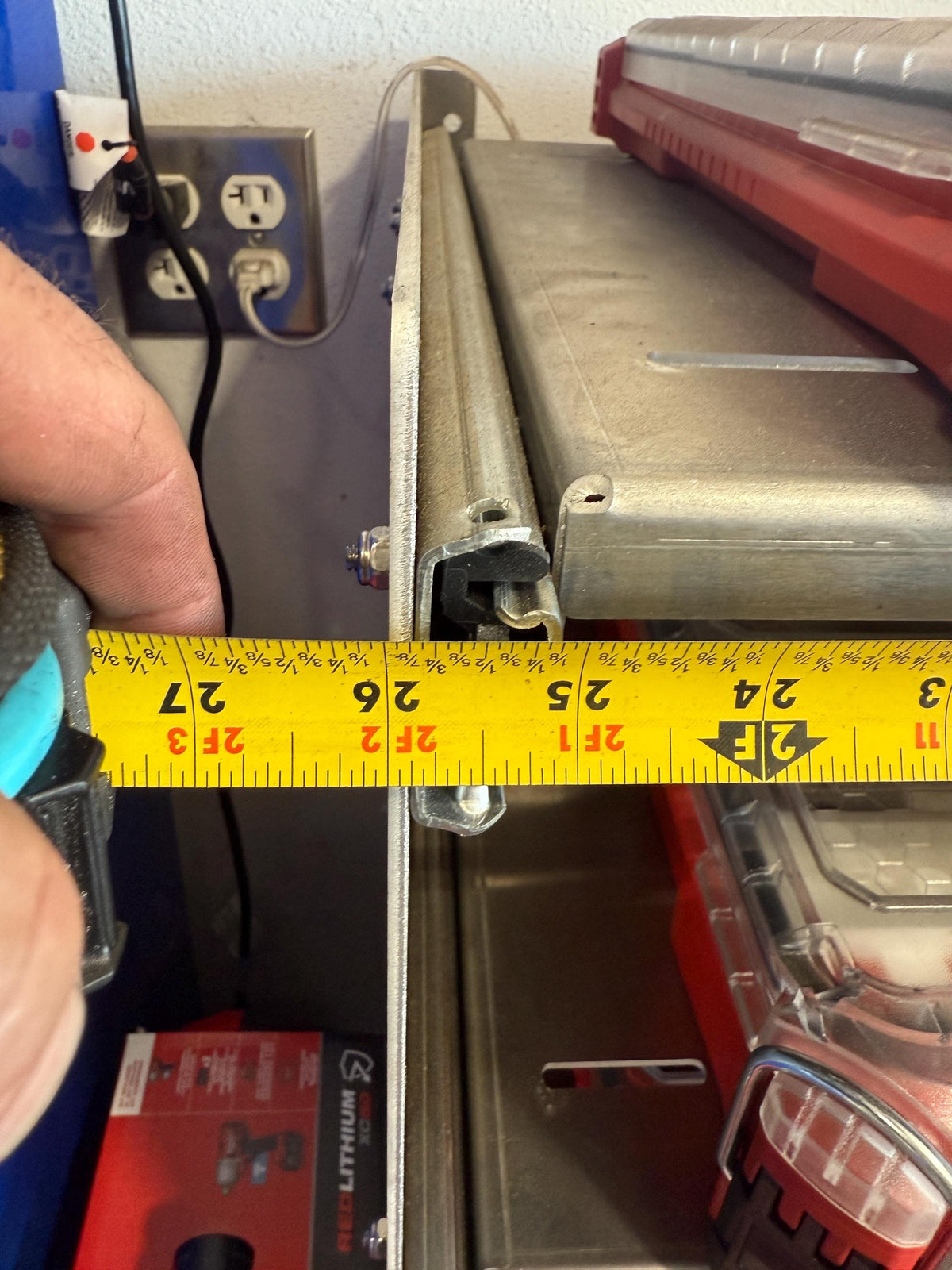 THE SLIDER – Locking Tool Drawer Rack, Compatible with Milwaukee® PACKOUT™